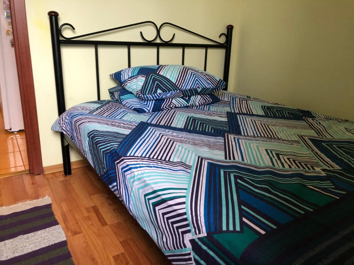 Super Central - Lovely One-Bedroom Apartment On Victoriei Avenue Bucarest Extérieur photo